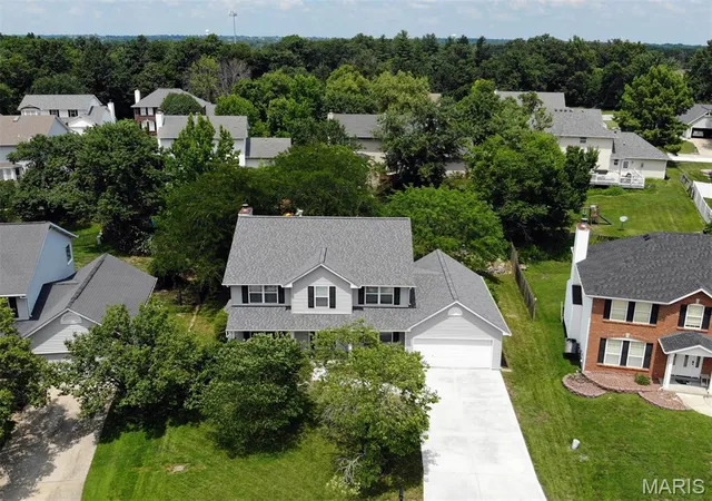 Photo 4 of Sale Pending at 16 Staunton Wy, O Fallon, MO 63368 | MLS# MIS26049771 | Listing updated on 2026-08-31