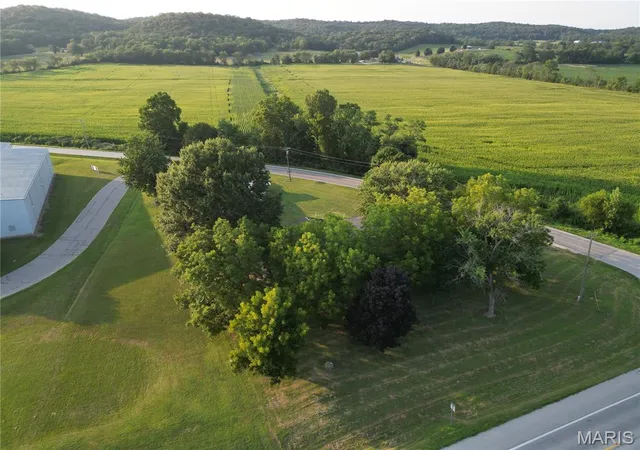53rd image of 20249 Hwy Uu, Louisiana, MO 63353 | MLS# MIS26049783