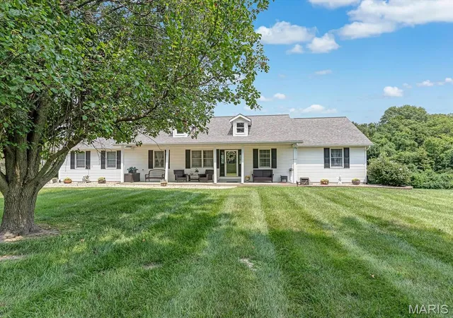 Photo 1 of Single family home for sale at 6760 Woodhill Run, Waterloo, IL 62298 | MLS# MIS26049793 | Listing updated on 2026-09-06