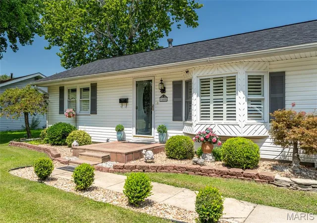 1st image of 1405 Norwood Dr, Granite City, IL 62040 | MLS# MIS26049797