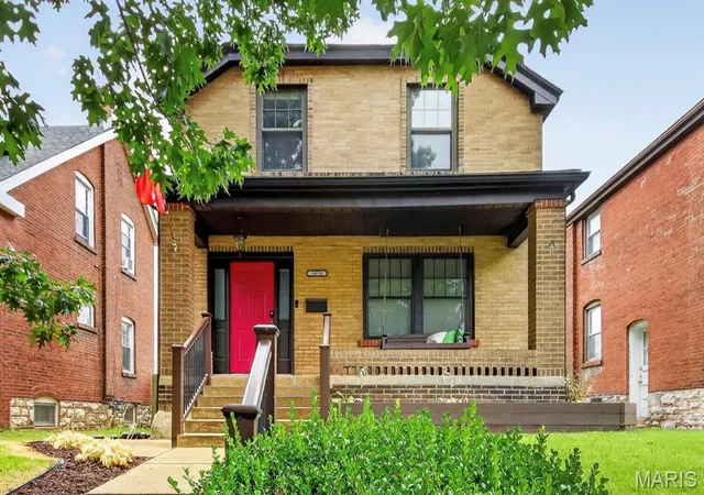 Photo 2 of Sale Pending at 5020 Bancroft Ave, Saint Louis, MO 63109 | MLS# MIS26049815 | Listing updated on 2026-09-03