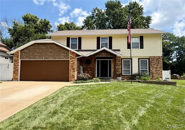 Photo 1 of Sale Pending at 1392 Timothy Ridge Dr, Saint Charles, MO 63304 | MLS# MIS26049822 | Listing updated on 2026-09-03