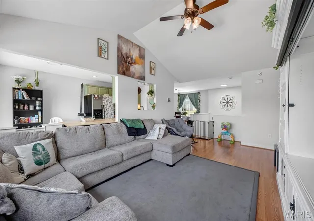 2nd image of 120 Kale Ct, Saint Robert, MO 65584 | MLS# MIS26049824