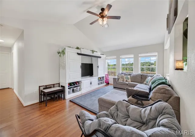3rd image of 120 Kale Ct, Saint Robert, MO 65584 | MLS# MIS26049824