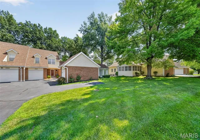 Photo 2 of Sale Pending at 2238 Riverwood Trails Dr, Florissant, MO 63031 | MLS# MIS26049827 | Listing updated on 2026-08-07