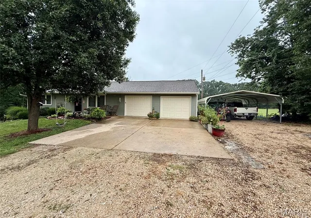 Photo 1 of Single family home for sale at 66 Edith Dr, Bourbon, MO 65441 | MLS# MIS26049836 | Listing updated on 2026-08-17