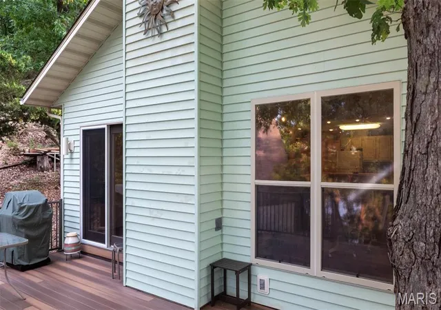 Photo 4 of Sale Pending at 34 Trigger Rd, Linn Creek, MO 65052 | MLS# MIS26049841 | Listing updated on 2026-09-24