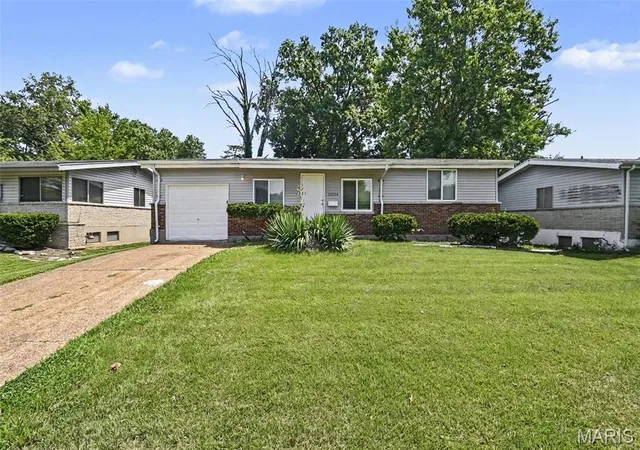 Photo 1 of Sale Pending at 10234 Cedarhurst Dr, Saint Louis, MO 63136 | MLS# MIS26049852 | Listing updated on 2026-08-29