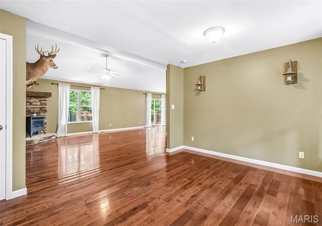 Photo 4 of Sale Pending at 5945 Old Hickory Trail, Hillsboro, MO 63050 | MLS# MIS26049853 | Listing updated on 2026-09-27