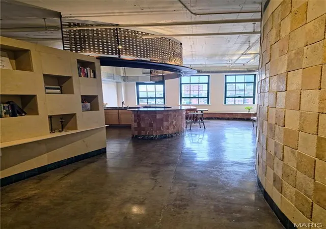 Photo 2 of Condo for sale at 701 N 15th St #507E, Saint Louis, MO 63103 | MLS# MIS26049861 | Listing updated on 2026-10-18