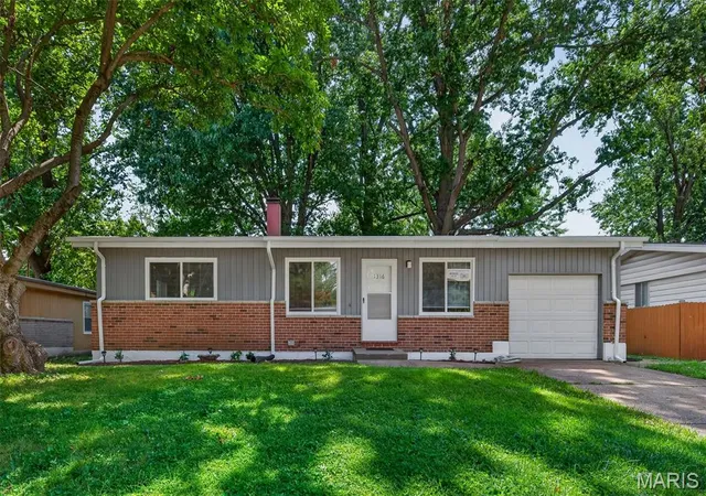 Photo 2 of Single family home for sale at 1316 Bayonne Dr, Saint Louis, MO 63138 | MLS# MIS26049888 | Listing updated on 2026-08-28