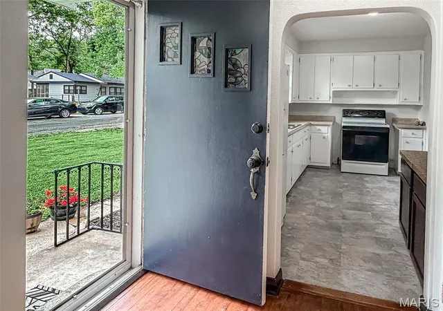 Photo 3 of Single family home for sale at 30 Apple Tree Ln, Belleville, IL 62221 | MLS# MIS26049900 | Listing updated on 2026-09-24