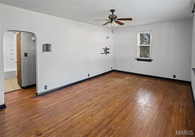 Photo 4 of Single family home for sale at 30 Apple Tree Ln, Belleville, IL 62221 | MLS# MIS26049900 | Listing updated on 2026-09-24