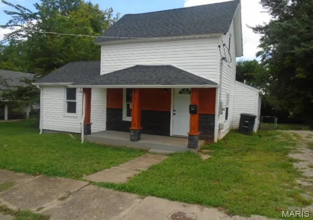 Single family home for sale at 212 Middle St, Bonne Terre, MO 63628 | MLS# MIS26049915