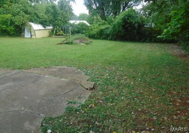 Photo 4 of Single family home for sale at 212 Middle St, Bonne Terre, MO 63628 | MLS# MIS26049915 | Listing updated on 2026-10-09