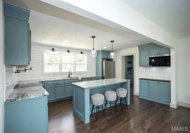Photo 3 of Single family home for sale at 804 E Main St, Richland, MO 65556 | MLS# MIS26049925 | Listing updated on 2026-10-04