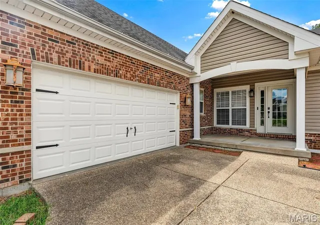 4th image of 3406 Chippewa Dr, Belleville, IL 62221 | MLS# MIS26049935