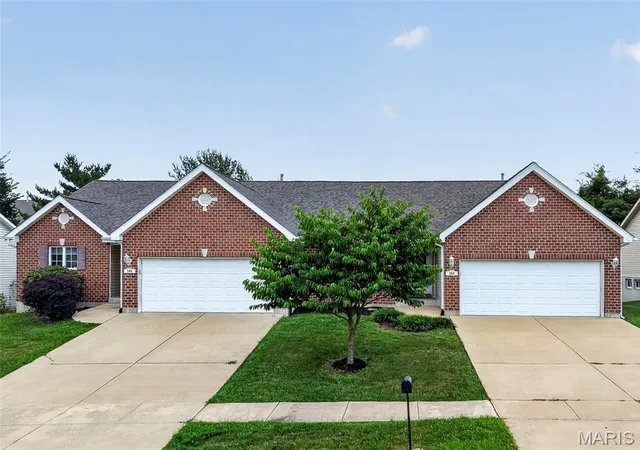 Photo 1 of Single family home for sale at 384 386 Shadow Pines Dr, Wentzville, MO 63385 | MLS# MIS26049948 | Listing updated on 2026-08-20