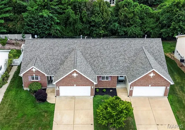Photo 2 of Single family home for sale at 384 386 Shadow Pines Dr, Wentzville, MO 63385 | MLS# MIS26049948 | Listing updated on 2026-08-20
