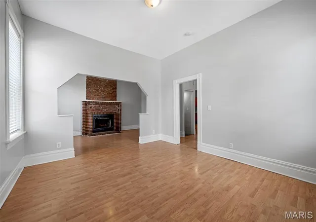 Photo 3 of Sale Pending at 4717 S Compton Ave, Saint Louis, MO 63111 | MLS# MIS26049959 | Listing updated on 2026-09-01