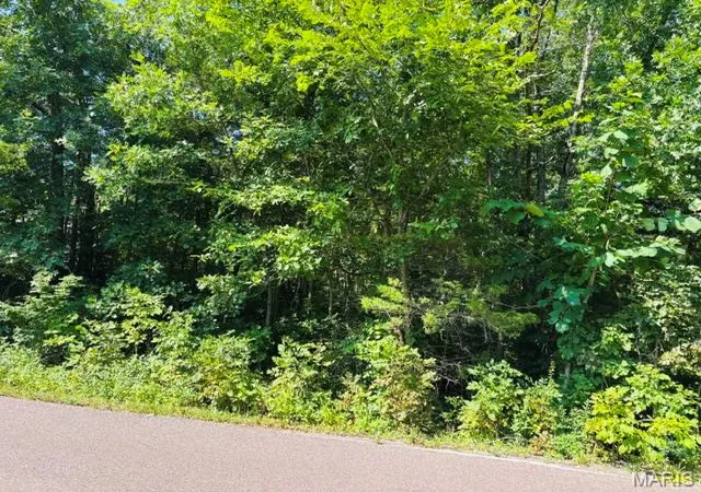 2nd image of 2023 Lakeshore Dr, Cuba, MO 65453 | MLS# MIS26049967