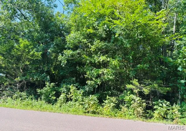 3rd image of 2023 Lakeshore Dr, Cuba, MO 65453 | MLS# MIS26049967