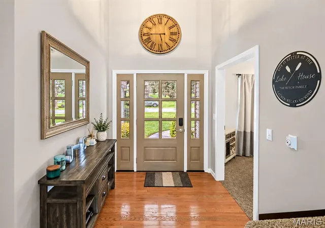 Photo 2 of Single family home for sale at 1398 Britany Ct, Edwardsville, IL 62025 | MLS# MIS26049987 | Listing updated on 2026-10-08