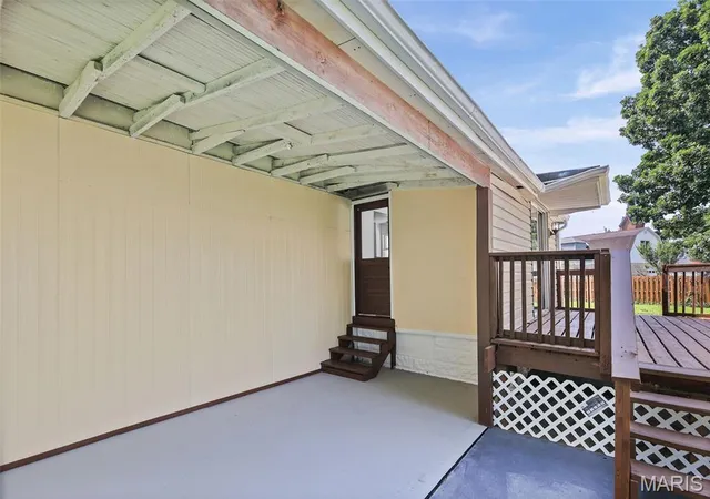 Photo 1 of Single family home for sale at 209 N 14Th St, Belleville, IL 62220 | MLS# MIS26049990 | Listing updated on 2026-10-05
