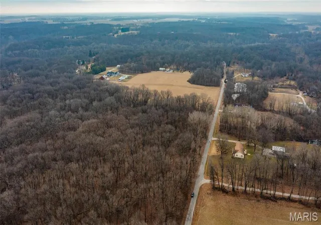 Photo 4 of Land for sale at 0 Duffs Ln, Hillsboro, IL 62049 | MLS# MIS26049991 | Listing updated on 2026-08-10