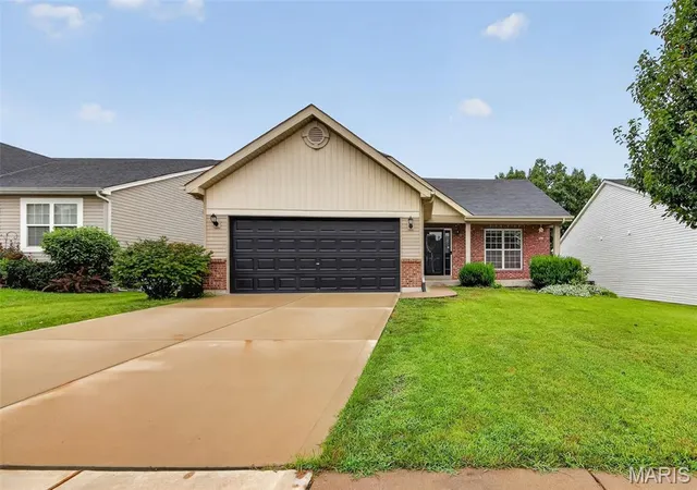 Photo 1 of Sale Pending at 79 Huntleigh Woods Ct, Wentzville, MO 63385 | MLS# MIS26049993 | Listing updated on 2026-08-31