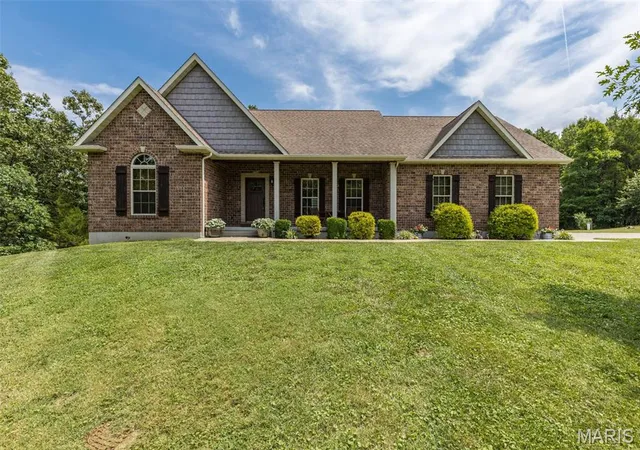 Photo 1 of Single family home for sale at 440 Big River Cir, Bonne Terre, MO 63628 | MLS# MIS26050010 | Listing updated on 2026-09-28
