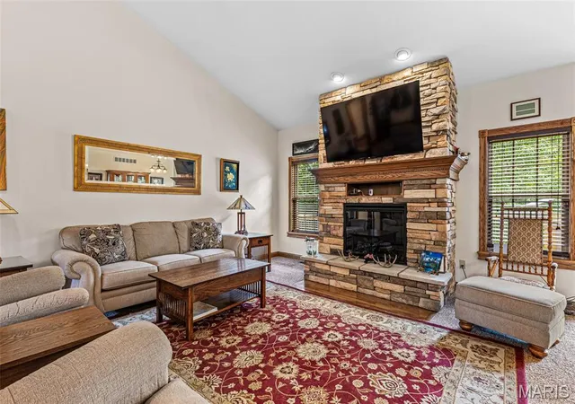 Photo 4 of Single family home for sale at 440 Big River Cir, Bonne Terre, MO 63628 | MLS# MIS26050010 | Listing updated on 2026-09-28