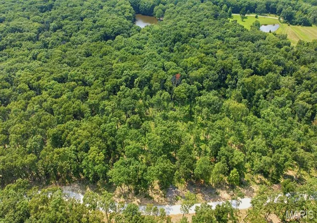 Photo 4 of Sale Pending at 31311 Corri Rd, Wright City, MO 63390 | MLS# MIS26050017 | Listing updated on 2026-08-30