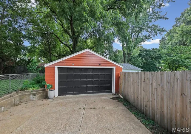image of 306 Roberta Ave, Saint Louis, MO 63135 | MLS# MIS26050026