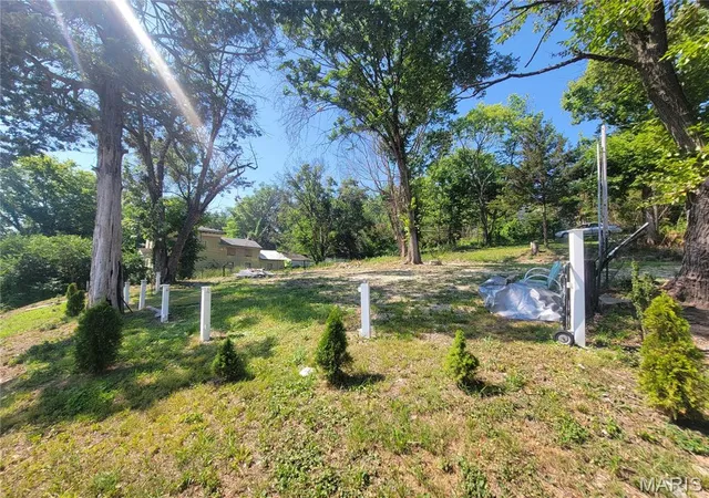 5th image of 505 S 4Th St, Clarksville, MO 63336 | MLS# MIS26050039