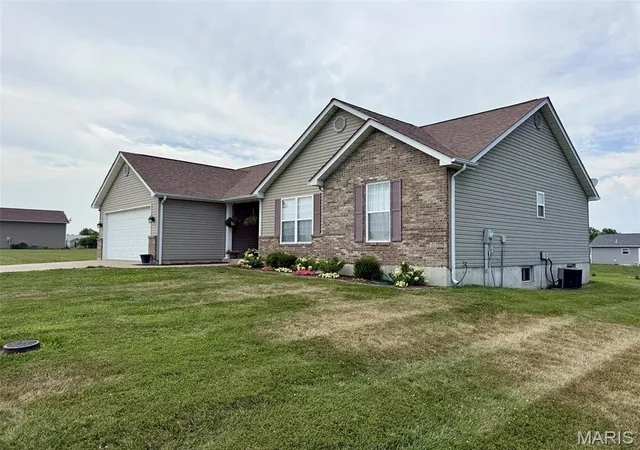 3rd image of 14878 Pike 343, Bowling Green, MO 63334 | MLS# MIS26050041