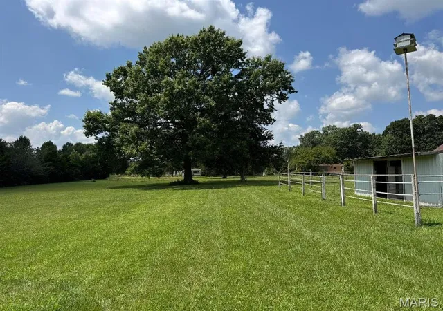 Photo 4 of Single family home for sale at 925 Hwy Kk, Troy, MO 63379 | MLS# MIS26050061 | Listing updated on 2026-09-03
