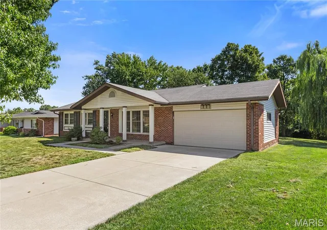 image of 7 Greymore Dr, Chesterfield, MO 63017 | MLS# MIS26050063