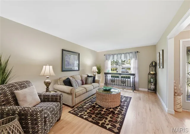 Photo 3 of Single family home for sale at 356 Elmcrest Dr, Ballwin, MO 63011 | MLS# MIS26050067 | Listing updated on 2026-08-26