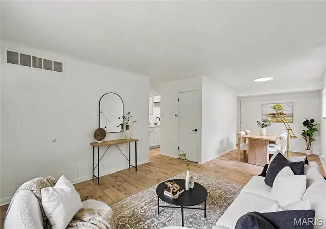 Photo 3 of Single family home for sale at 241 Glen Garry Rd, Saint Louis, MO 63137 | MLS# MIS26050071 | Listing updated on 2026-09-01