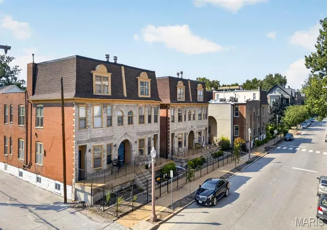 3rd image of 329 N Boyle Ave #A, Saint Louis, MO 63108 | MLS# MIS26050080