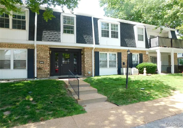 Photo 1 of Condo for sale at 1673 Herault Pl #F, Saint Louis, MO 63125 | MLS# MIS26050090 | Listing updated on 2026-09-16