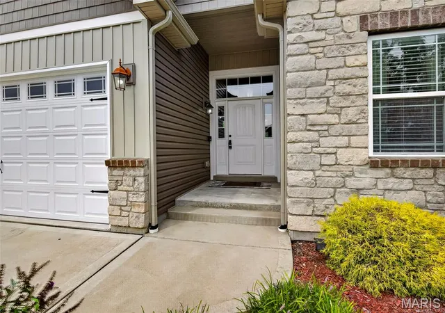 Photo 3 of Single family home for sale at 103 Pomodora Cir, Wentzville, MO 63385 | MLS# MIS26050118 | Listing updated on 2026-09-02