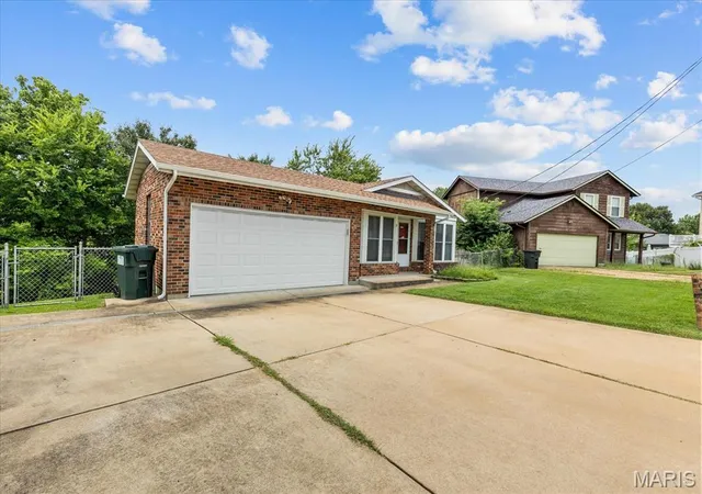 2nd image of 9 Matthew Ct, Arnold, MO 63010 | MLS# MIS26050156