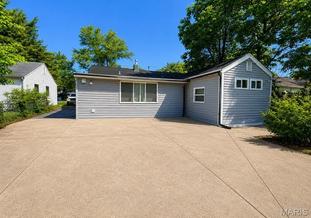 13th image of 118 Paul Ave, Saint Louis, MO 63135 | MLS# MIS26050162