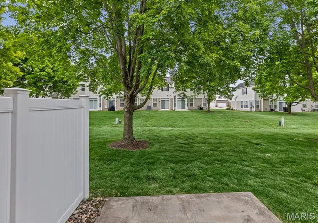 29th image of 2041 Celebration Park Cir, Belleville, IL 62220 | MLS# MIS26050167