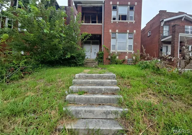 Photo 3 of Single family home for sale at 4125 Enright Ave, Saint Louis, MO 63108 | MLS# MIS26050173 | Listing updated on 2026-08-05
