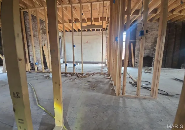 Photo 4 of Single family home for sale at 4125 Enright Ave, Saint Louis, MO 63108 | MLS# MIS26050173 | Listing updated on 2026-08-05