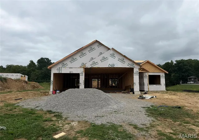 Photo 2 of Single family home for sale at 912 Nola Ln, Columbia, IL 62236 | MLS# MIS26050177 | Listing updated on 2026-10-09