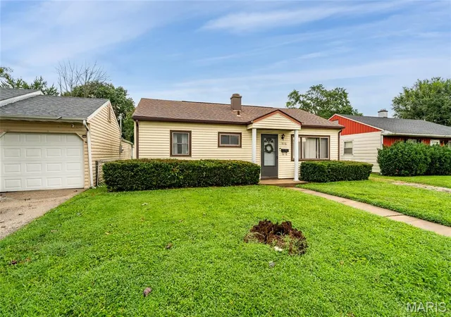 Photo 2 of Single family home for sale at 3116 Wayne Ave, Granite City, IL 62040 | MLS# MIS26050184 | Listing updated on 2026-09-02